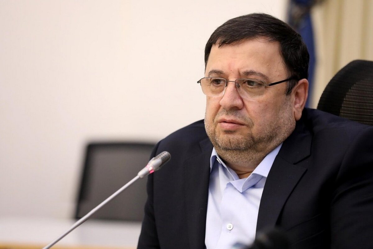 فیروزآبادی: ترور فرماندهان نظامی ربطی به واتساپ نداشت/ برای بستن و فیلترکردن داوطلب زیاد داریم اما...
