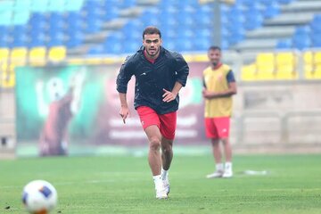 جنگ پرسپولیس با مشتریان اورونوف! جنگ پرسپولیس با مشتریان اورونوف!