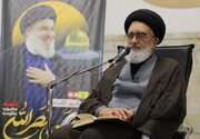 امام جمعه قم: هیچکس جز رهبر انقلاب حق ندارد به نیروی انتظامی دستور بدهد یا توصیه کند