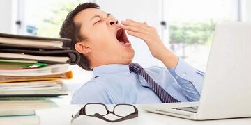 چرا خمیازه کشیدن مسری است؟ چرا خمیازه کشیدن مسری است؟