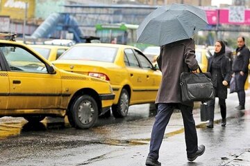 چرا در ساعتهای شلوغ شهر تاکسیها نیستند؟