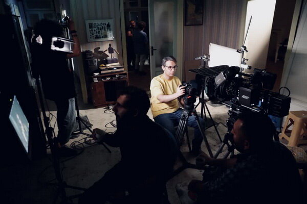 "پرتره" فیلمی که تنها با ۳ زاویه دوربین ساخته شده/ اثری که تلاش برای بازسازی هویت را نمایش می دهد