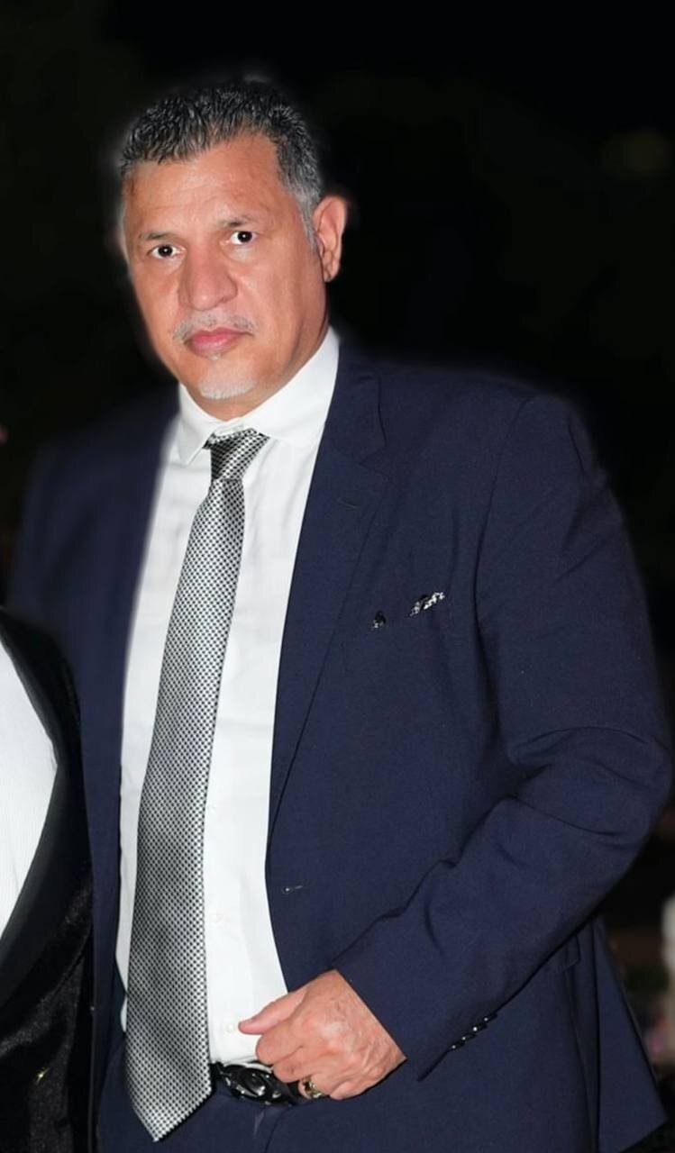 عکس | استایل رسمی و متفاوت علی دایی با کتوشلوار