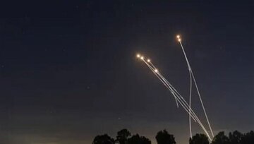 تل آویو موشکباران شد/ توقف پروازها در فرودگاه بن گورین تل آویو موشکباران شد/ توقف پروازها در فرودگاه بن گورین