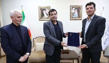 یک قهرمان سرپرست فدراسیون روئینگ شد یک قهرمان سرپرست فدراسیون روئینگ شد