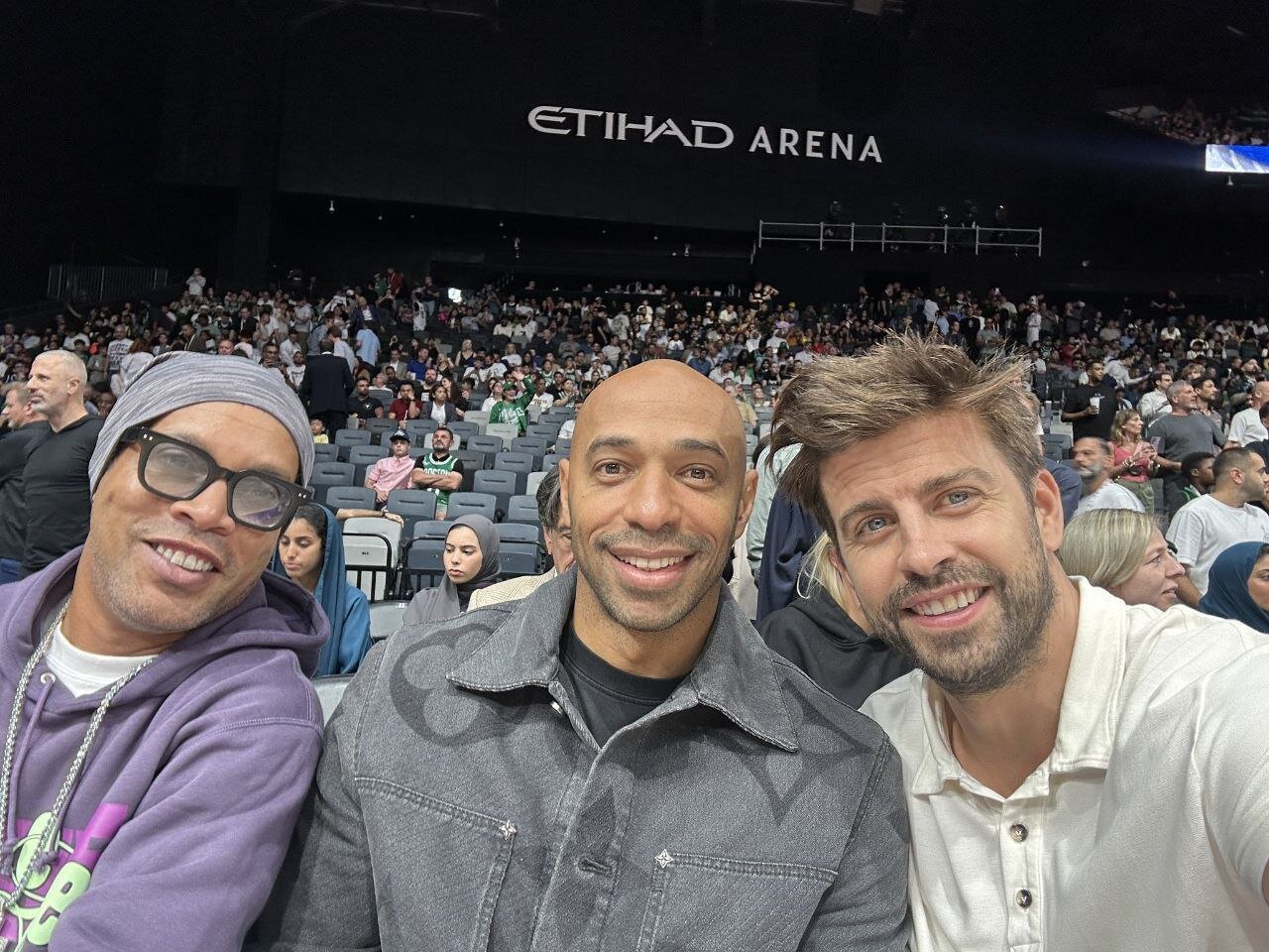 عکس | ستارههای فوتبال تماشاگر مسابقات بسکتبال