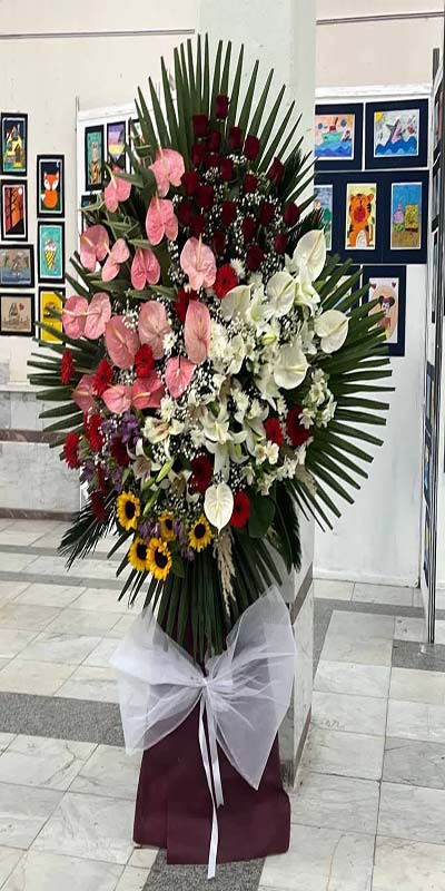 نمایشگاه دستان کوچک قدرتمند ٢