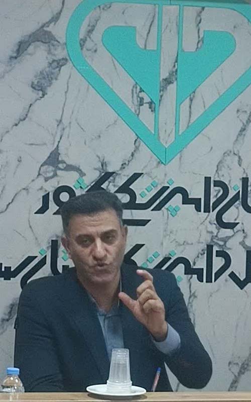 تولید ۴۶۴ قلم انواع داروهای دام و طیور معادل ۸۵ درصد نیاز کشور توسط ۱۶ شرکت فعال در استان سمنان