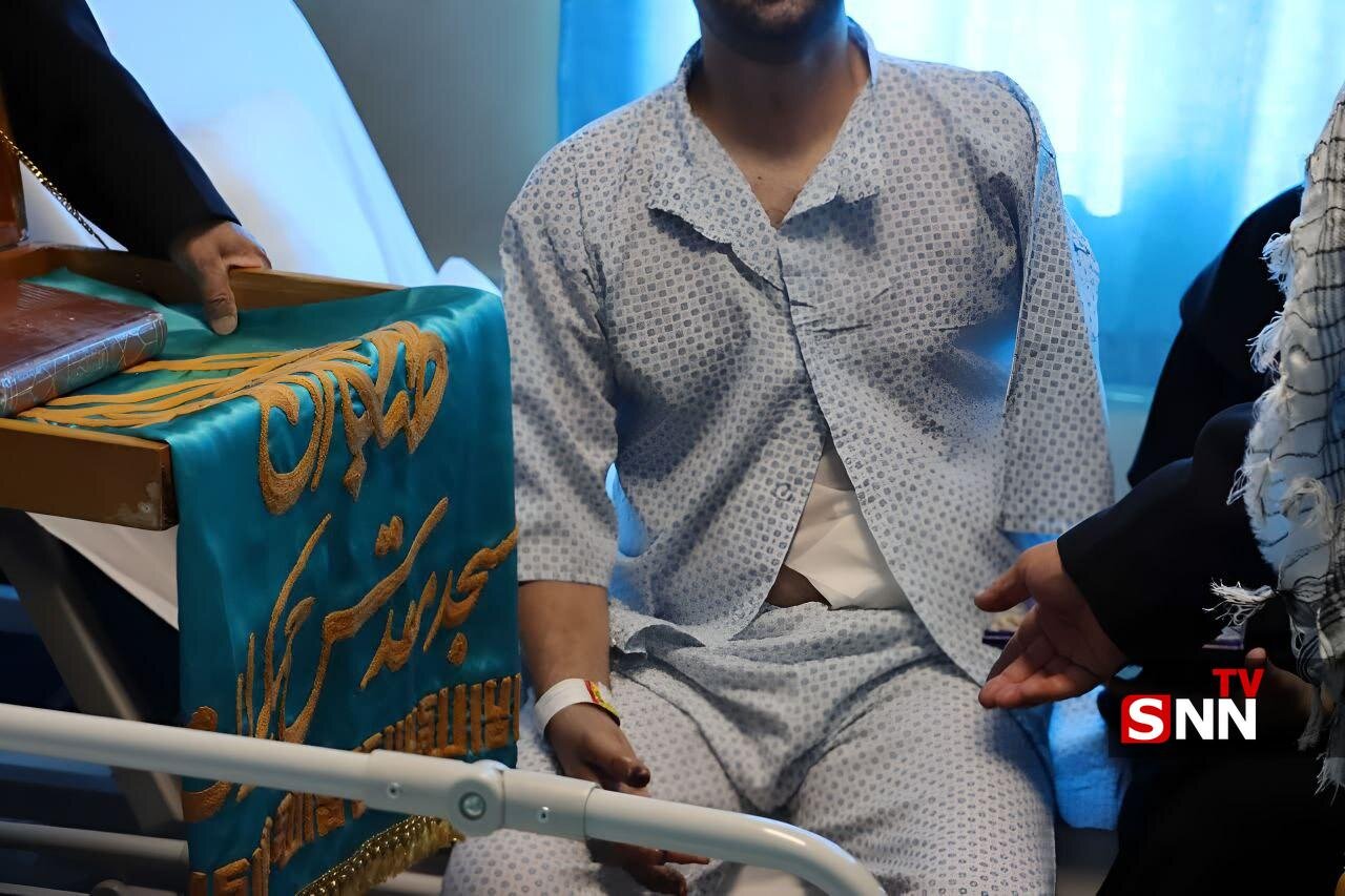 تصاویری از عیادت خادمان مسجد جمکران از رزمندگان مجروح حزب الله لبنان در حملات پیجری 6