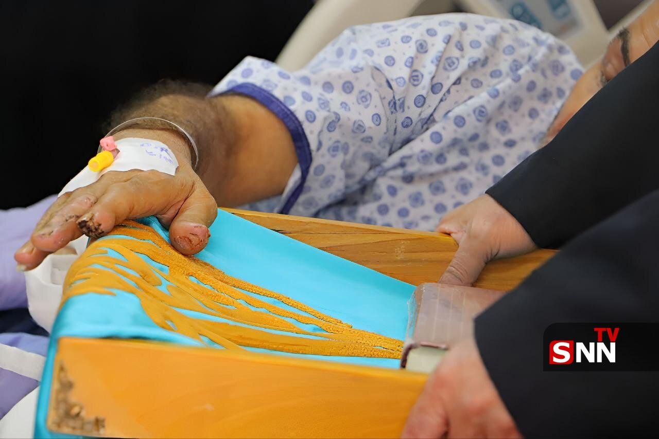 تصاویری از عیادت خادمان مسجد جمکران از رزمندگان مجروح حزب الله لبنان در حملات پیجری 5