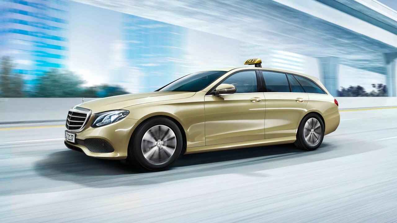 آشنایی با مرسدسبنز تاکسی، محبوبترین تاکسی در جهان /عکس