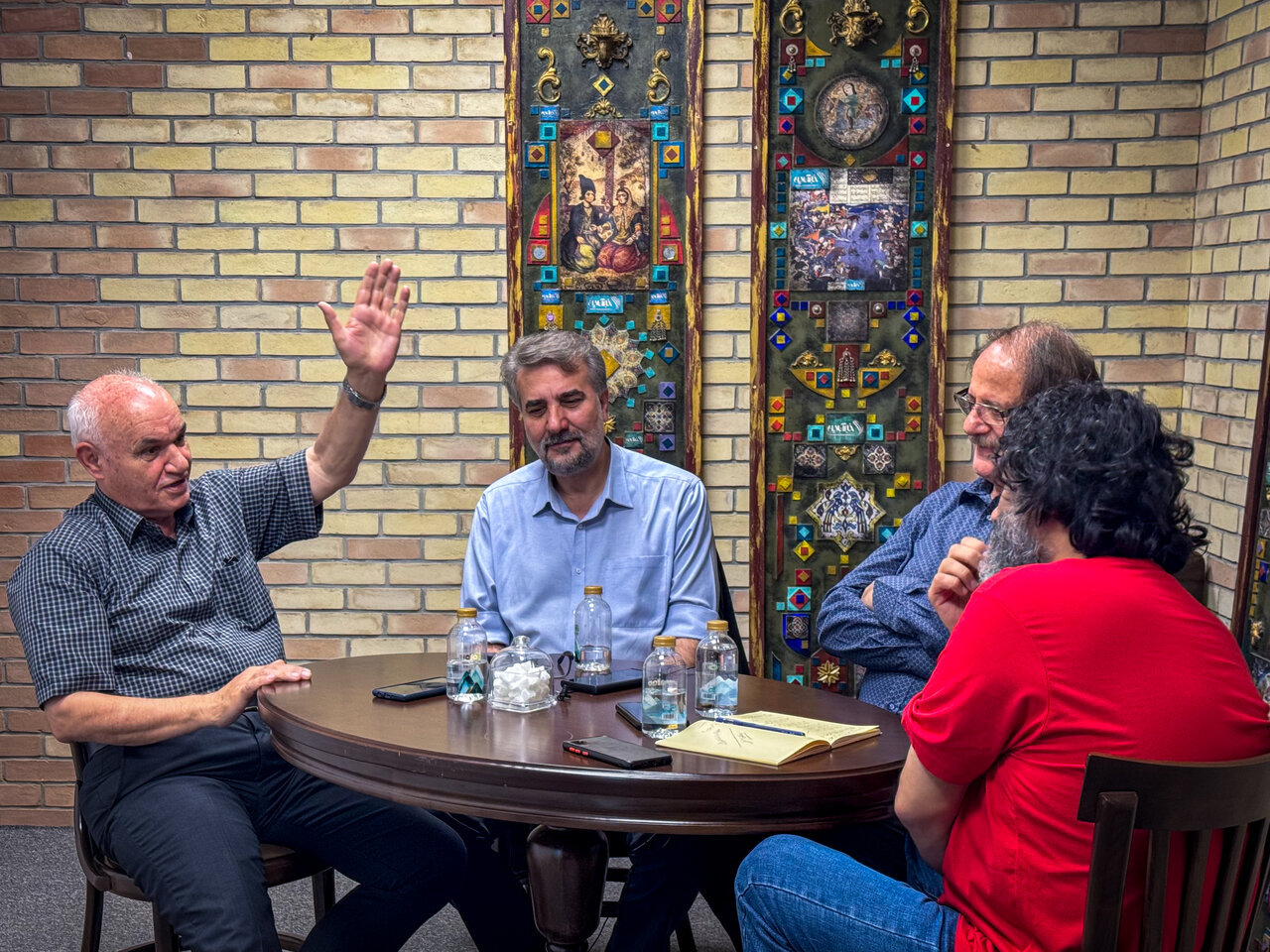 شجریان نام و دانشش را از قبل انقلاب داشت / بابت شهریه، یکریال هم به استاد شجریان ندادیم / شجریانزدگی که درست هم هست، ریشه در دو موضوع دارد 5