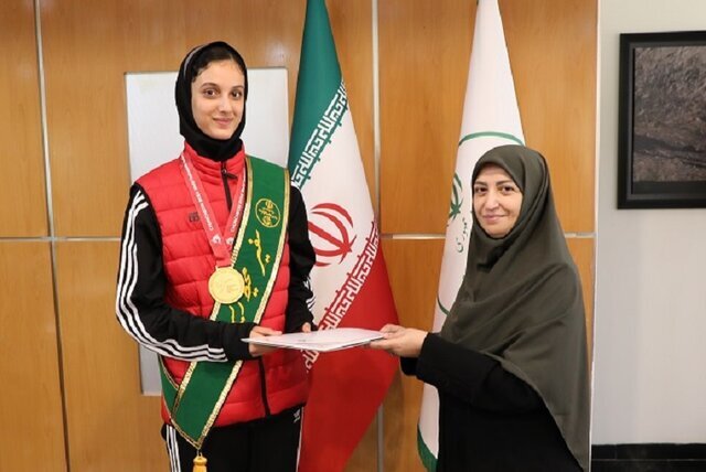 این دختر سفیر محیط زیست شد/ عکس