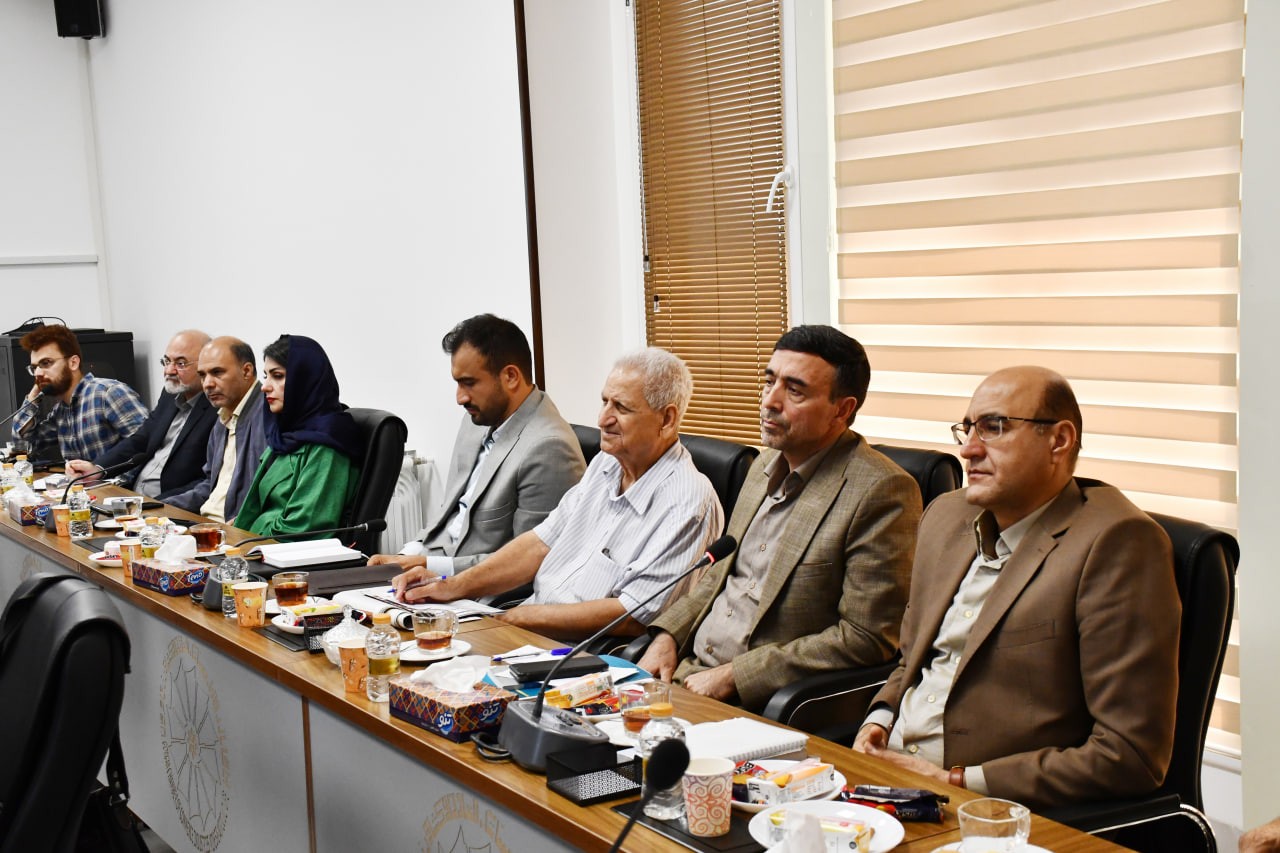 ۶ هزار و ۸۸۶ نفر از جمعیت ۶۵ هزار نفری بازنشستگان تامین اجتماعی استان از مشاغل سخت و زیان‌آور بازنشسته شده‌اند