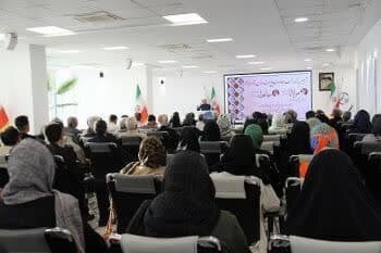 در انتقال گنجینه‌هایمان به نسل امروز موفق نبوده‌ایم و باید چاره اندیشی در این زمینه صورت گیرد.
