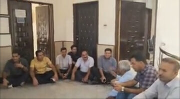 تجمع دهیاران منطقه دلفارد جیرفت در اداره کل راهداری جنوب استان کرمان   تجمع دهیاران منطقه دلفارد جیرفت در اداره کل راهداری جنوب استان کرمان