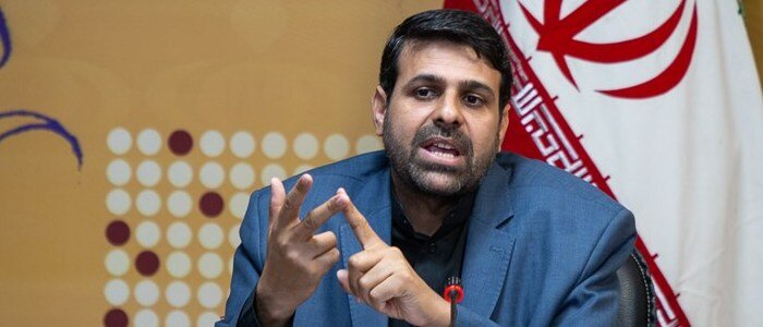 نماینده مجلس اعلام کرد: چالشهای معیشتی تنها به مسئله قیمتها محدود نمیشود، بلکه ناشی از نواقص در ساختار حکمرانی نیز است. نماینده مجلس اعلام کرد: چالشهای معیشتی تنها به مسئله قیمتها محدود نمیشود، بلکه ناشی از نواقص در ساختار حکمرانی نیز است.