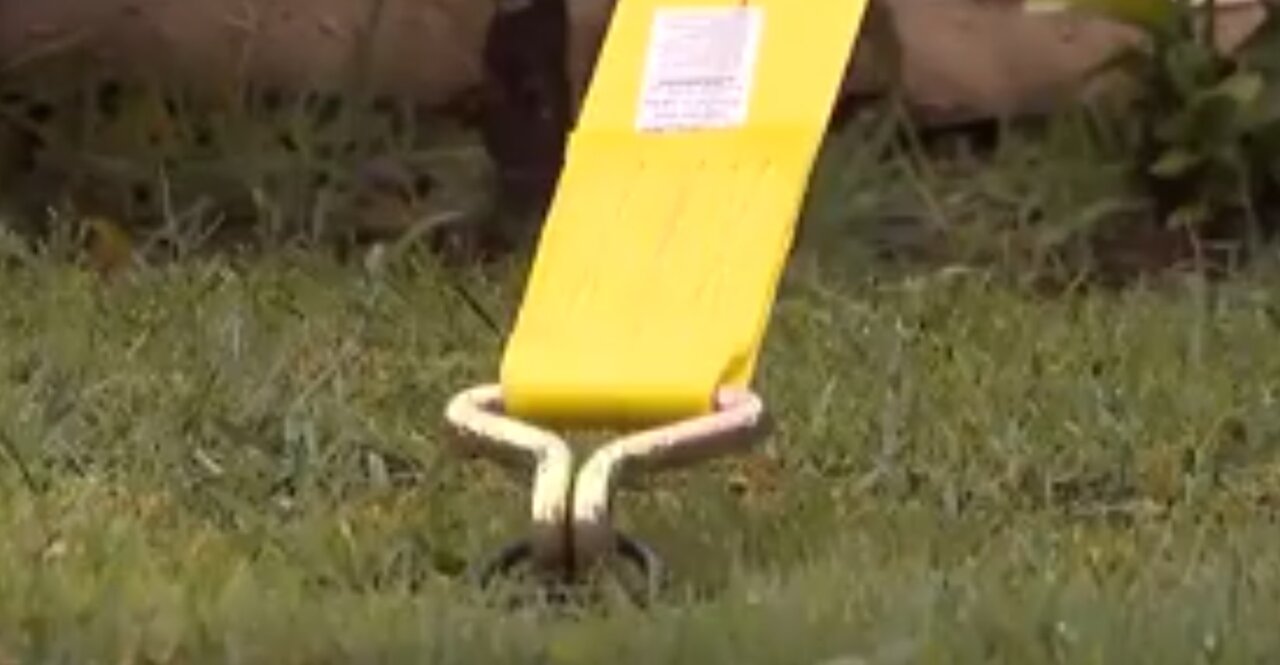 ایده جالب یک مرد برای حفظ خانهاش از توفان آمریکا خبرساز شد/ عکس