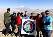 کوهنوردان کارگر قزوینی به قله فیل زمین صعود کردند