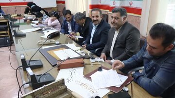 بداهه نویسی اشعار حافظ با حضور هنرمندان خوشنویس فارسانی