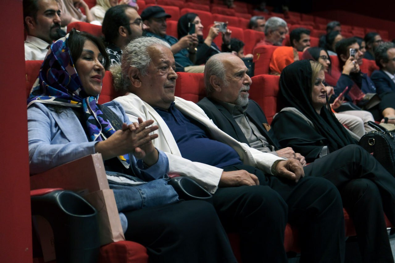 شب پرستاره به احترام برومند؛ هنرمندان از احترام و بزرگمنشی این بانوی هنرمند سخن گفتند