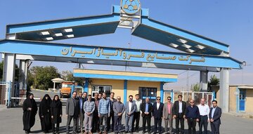 بازدید رئیس و اعضای هیئت علمی دانشگاه لرستان از شرکت فرو آلیاژ ازنا