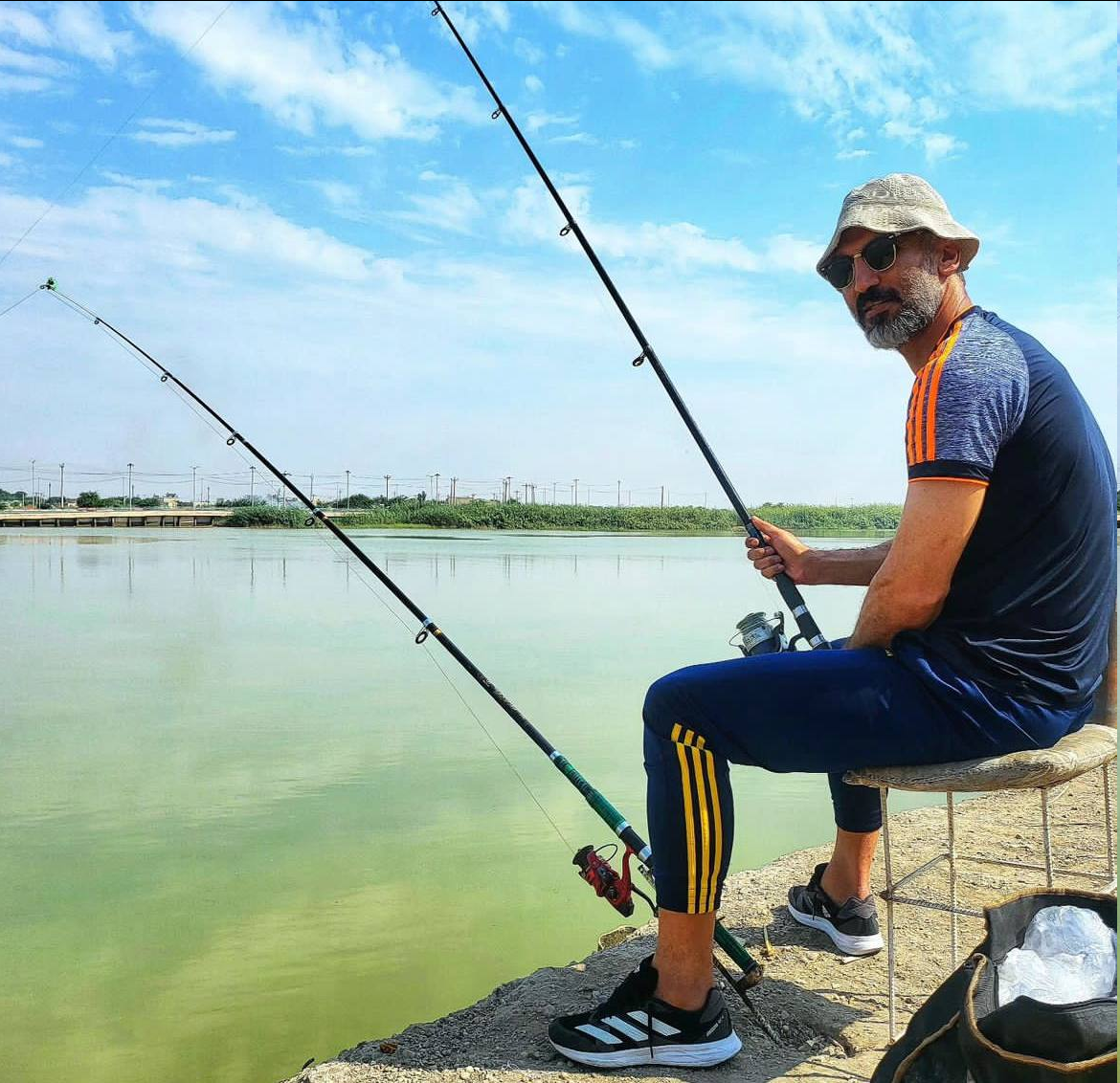 عکس| هاشمینسب از آب ماهی میگیرد!