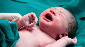 بیست و هشتمین فرزند یک مرد کرمانی به دنیا آمد