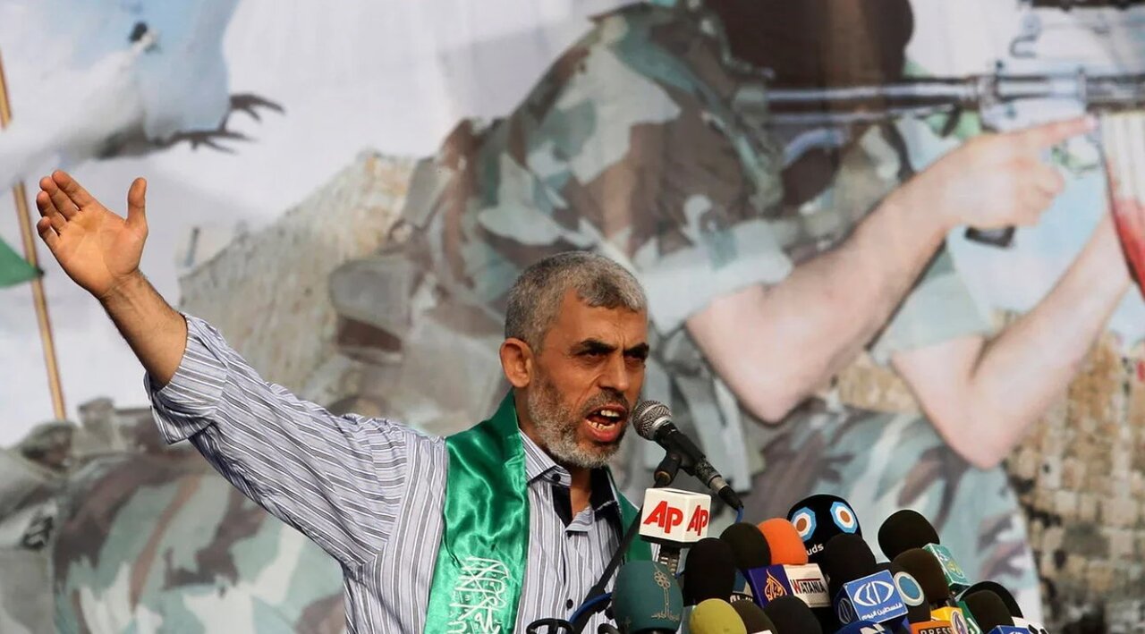 ببینید | صحبتهای شهید یحیی السنوار درباره شهید حاج قاسم سلیمانی - خبرآنلاین