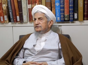 ببینید | سخنان آیت الله صانعی درباره غسل نیمه شب امام علی