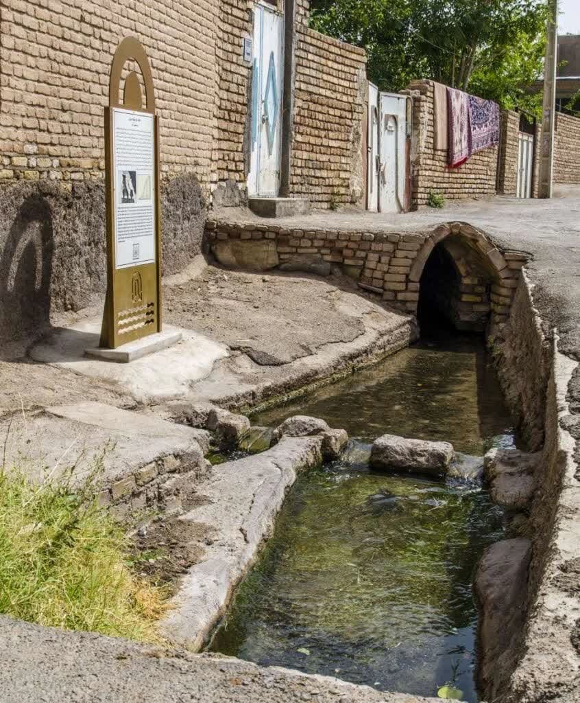 همراه با کویر و کوهستان/گردش و خلق تجربه در ظرفیت‌های ناب گردشگری »اردستان»