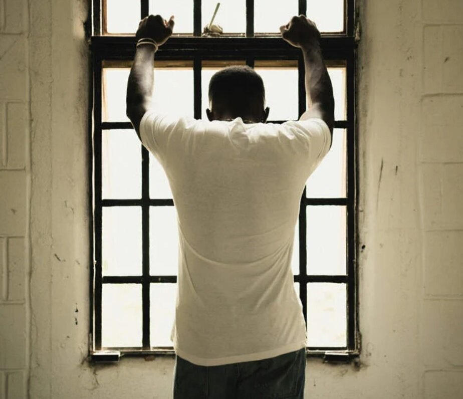 ماجرای عجیب مردی که خانههای مردم را بدون اجازه آنها تمیز میکرد