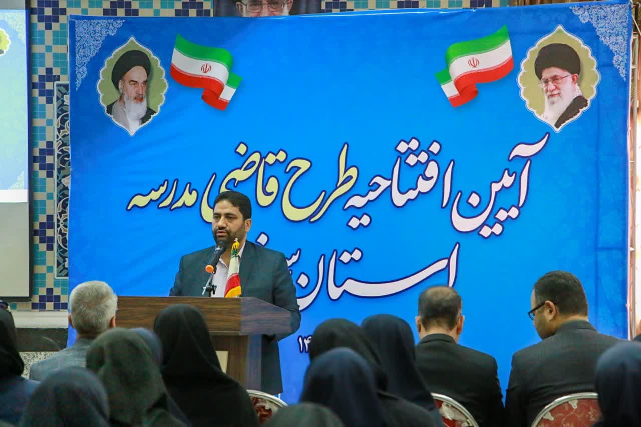 طرح «قاضی در مدرسه» در ۴۰ هنرستان استان سمنان کلید خورد/ راهاندازی میز گفتوگوی دانشآموزی در مدارس استان سمنان