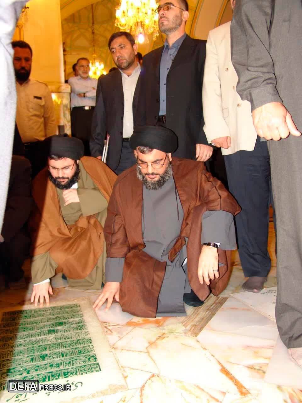 تصاویری از حضور و زیارت شهید سید حسن نصرالله و شهید سید هاشم صفی الدین رضوان الله تعالی علیهم در حرم حضرت عبدالعظیم حسنی تصاویری از حضور و زیارت شهید سید حسن نصرالله و شهید سید هاشم صفی الدین رضوان الله تعالی علیهم در حرم حضرت عبدالعظیم حسنی