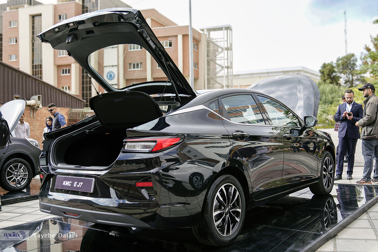 زمان عرضه خودروی ایگل برقی و هیبریدی کرمانموتور اعلام شد