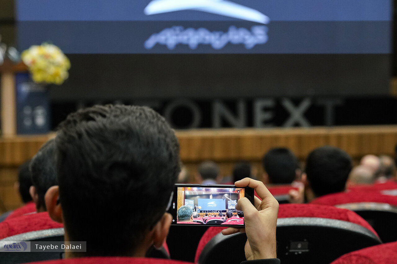 زمان عرضه خودروی ایگل برقی و هیبریدی کرمانموتور اعلام شد