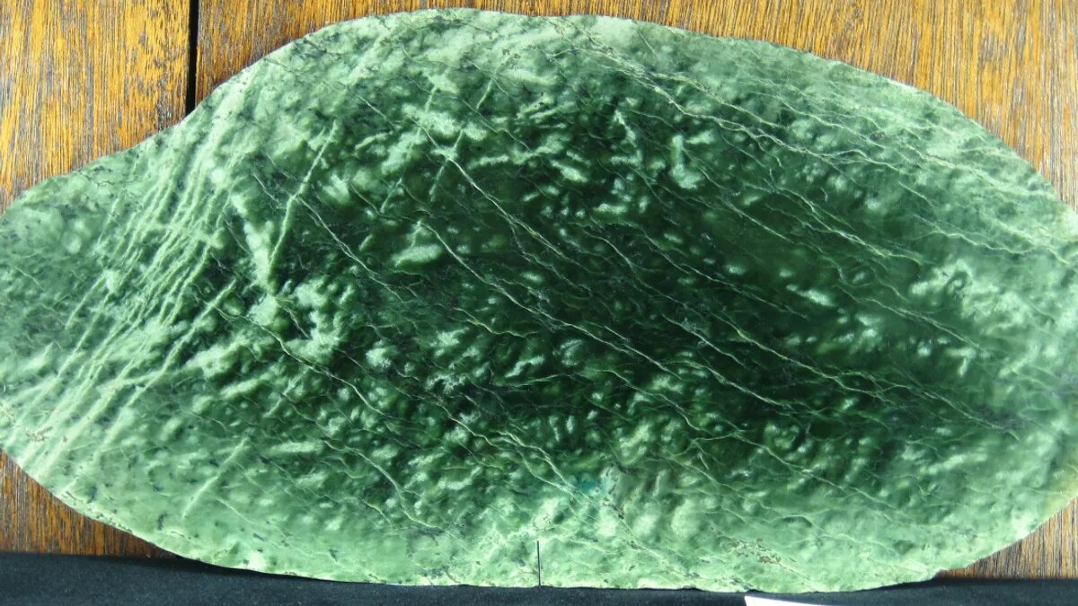 سنگی که از الماس سرسختتر است