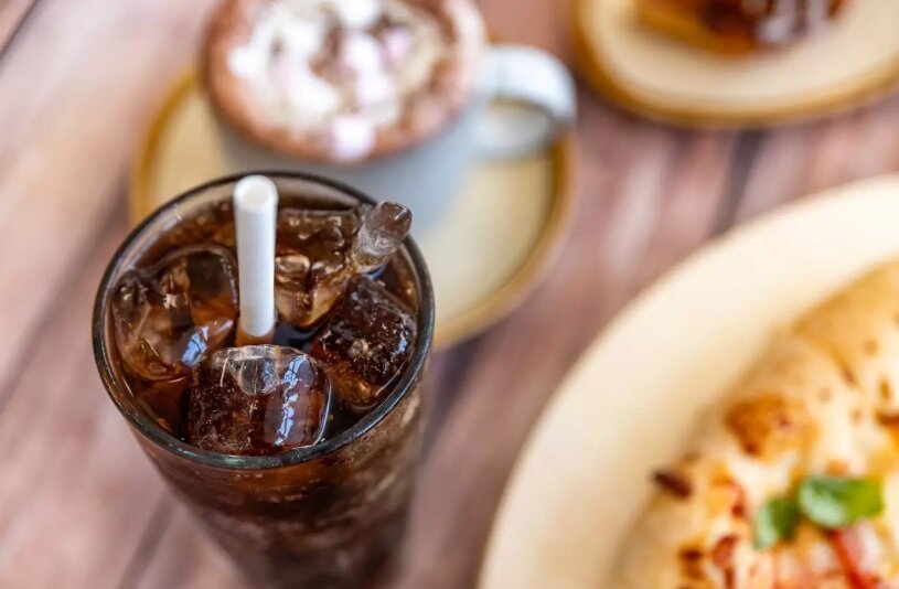 نوشیدنیهای گازدار رژیمی؛ سالم یا ناسالم؟