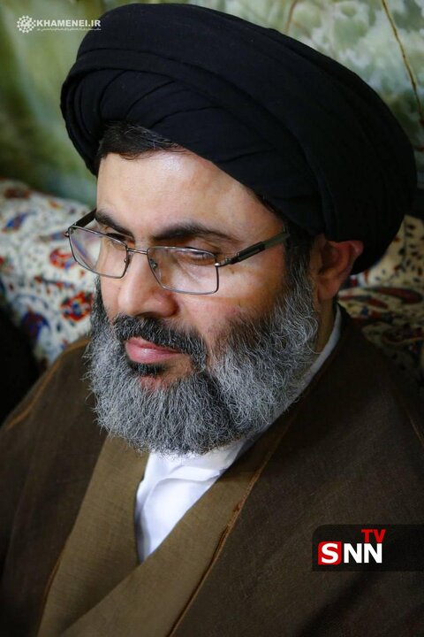 تصاویری از شهید سیدهاشم صفی‌الدین رضوان‌الله‌علیه در کنار رهبر انقلاب