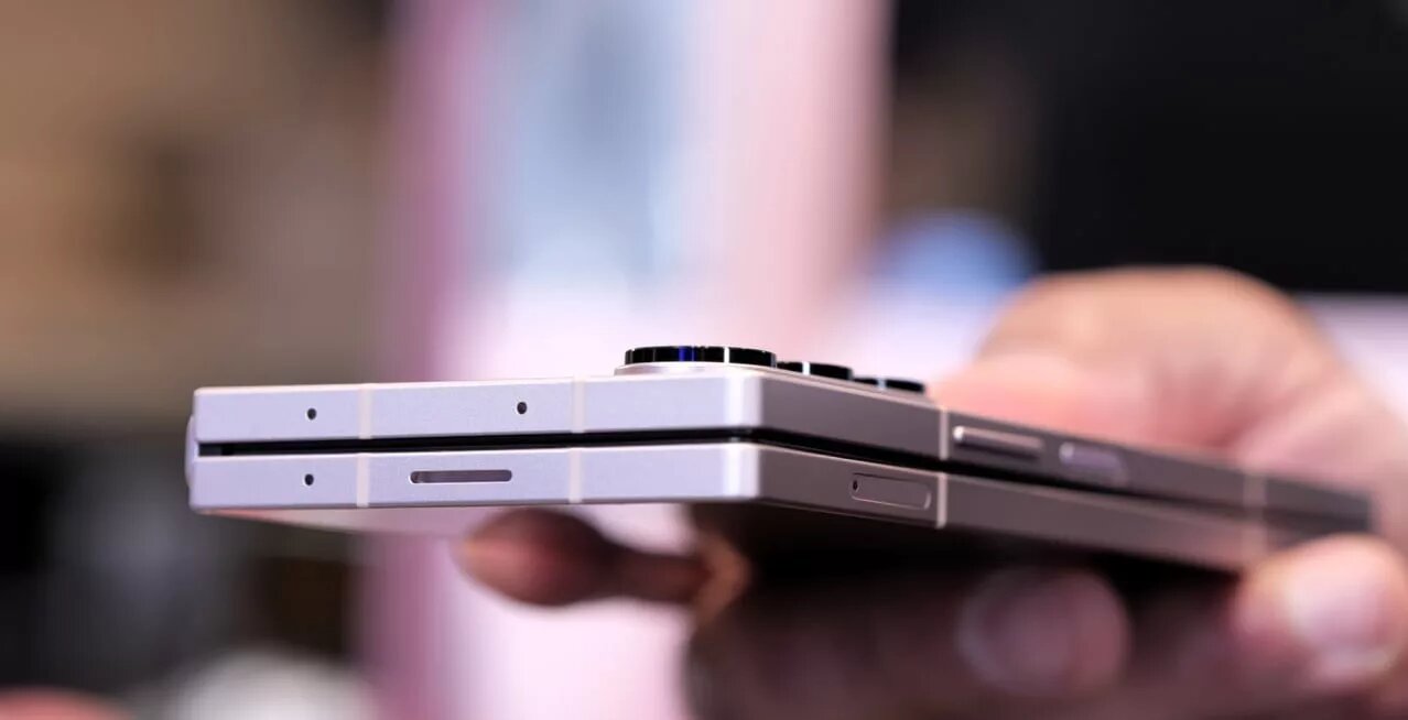 سامسونگ در حال کار بر روی دو مدل گلکسی زد فولد ۷ است سامسونگ در حال کار بر روی دو مدل گلکسی زد فولد ۷ است