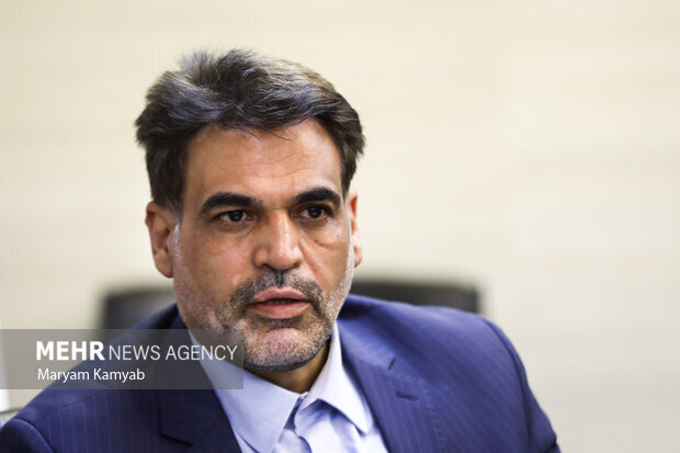 نماینده مجلس: تحریم‌ها فشار اقتصادی زیادی به کشور وارد کرد/ فتوای حرام بودن استفاده از سلاح هسته‌ای به‌معنای چشم‌پوشی از توان هسته‌ای صلح‌آمیز نیست