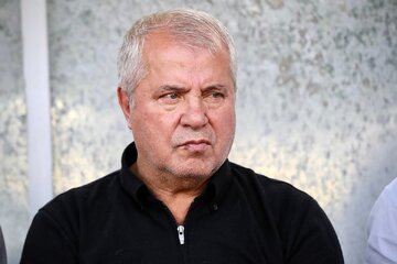 علی پروین: پرسپولیس به مهاجم نیاز ندارد / سپاهان را خیلی خوب بردیم