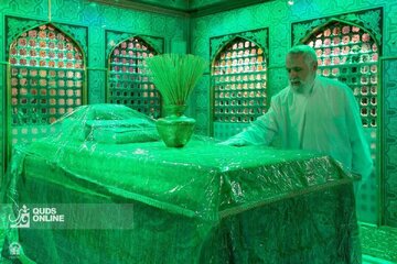 تصاویر | حضور دبیرکل جدید حزب الله لبنان در کنار ناطق نوری در حرم امام رضا (ع) تصاویر | حضور دبیرکل جدید حزب الله لبنان در کنار ناطق نوری در حرم امام رضا (ع)