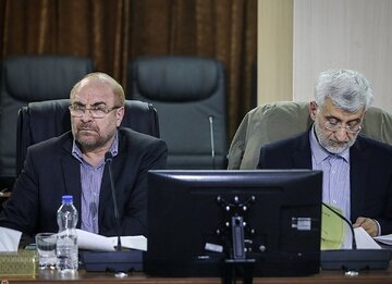 حضور سعید جلیلی در مجلس به کسی جز قالیباف بر نمی خورد /بخشی از مجلس از بیرون اداره میشود؟ حضور سعید جلیلی در مجلس به کسی جز قالیباف بر نمی خورد /بخشی از مجلس از بیرون اداره میشود؟