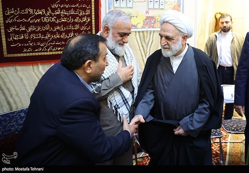 عکسی از زینب سلیمانی در مراسم گرامیداشت پدر همسرش /قالیباف همنشین مخبر شد