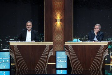 زاکانی دستیار پزشکیان شد!/ بیخبری در دولت، خبرسازی در شهرداری زاکانی دستیار پزشکیان شد!/ بیخبری در دولت، خبرسازی در شهرداری