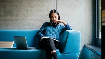 نشستن همیشه ساده نیست!/ هیچوقت اینطوری ننشینید نشستن همیشه ساده نیست!/ هیچوقت اینطوری ننشینید