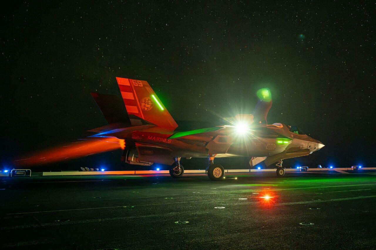 آمریکا جنگندههای اف ـ ۳۵ را به پرواز درآورد/عکس