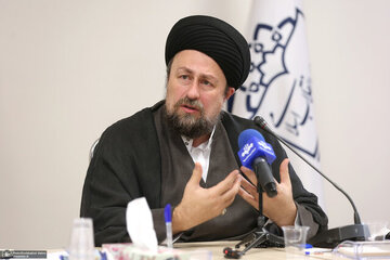 انتقاد تند سیدحسن خمینی از فیلترینگ /دو یا سه مدرک دکترا دارند اما اندازه لیسانسه هم سواد ندارند/پایان نامهای بوده که ۳ نفر با آن مدرک دکترا گرفتند انتقاد تند سیدحسن خمینی از فیلترینگ /دو یا سه مدرک دکترا دارند اما اندازه لیسانسه هم سواد ندارند/پایان نامهای بوده که ۳ نفر با آن مدرک دکترا گرفتند