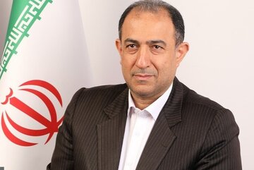 واکنش یک نماینده عدم موافقت مجلس با تغییر ساعت رسمی کشور/ مردم ساعت ۶ صبح به بانک نمی‌روند و این ساعت پِرت می‌شود